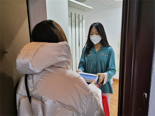 文苑社区新时代文明实践站爱心慰问志愿服务活动 (2).jpg